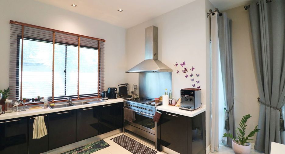 For sale 3 bed house in Mueang Udon Thani, Udon Thani