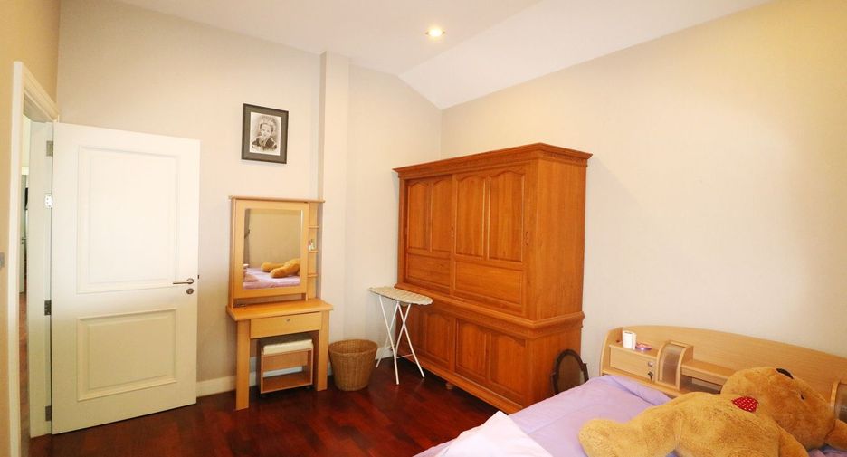 For sale 3 bed house in Mueang Udon Thani, Udon Thani