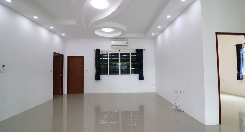 For sale 3 bed house in Mueang Udon Thani, Udon Thani