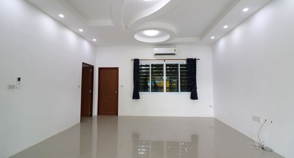 For sale 3 bed house in Mueang Udon Thani, Udon Thani