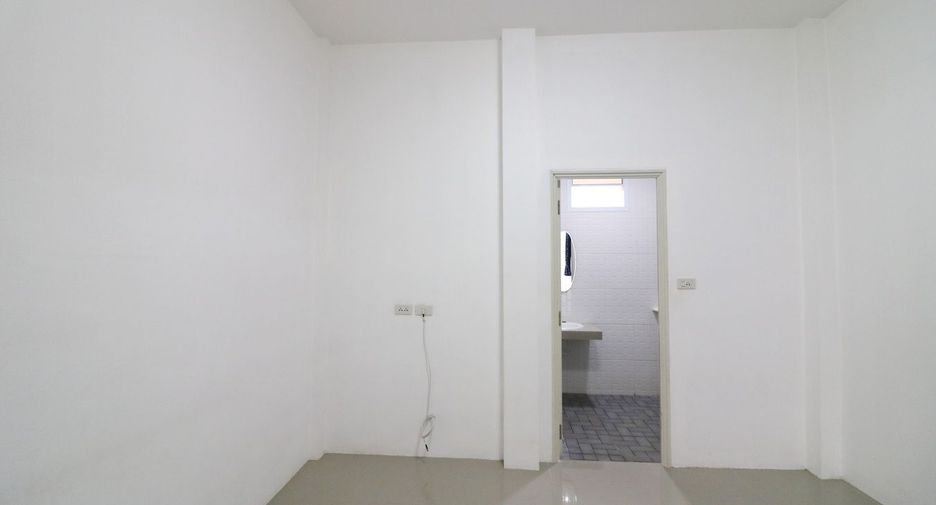 For sale 3 bed house in Mueang Udon Thani, Udon Thani