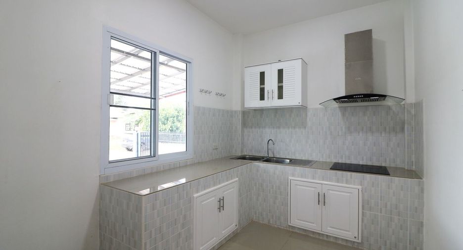 For sale 3 bed house in Mueang Udon Thani, Udon Thani