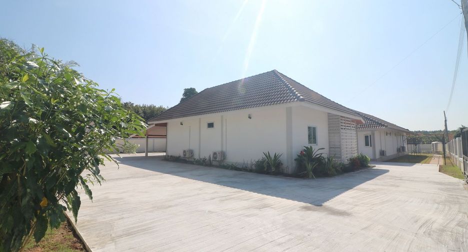 For sale 4 bed house in Mueang Udon Thani, Udon Thani