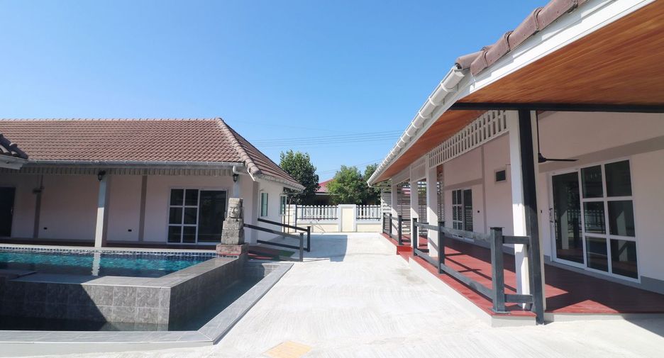 For sale 4 bed house in Mueang Udon Thani, Udon Thani