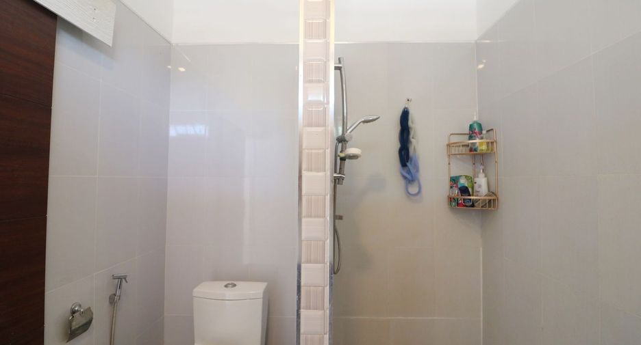 For sale 4 bed house in Mueang Udon Thani, Udon Thani