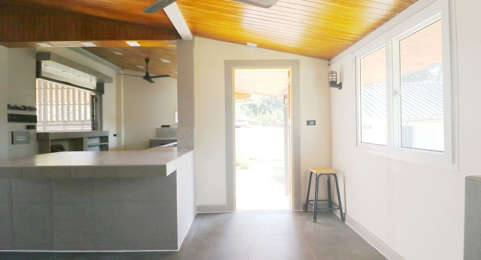 For sale 4 bed house in Mueang Udon Thani, Udon Thani
