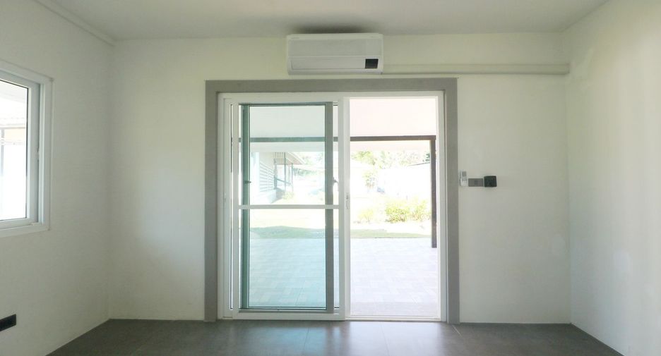 For sale 4 bed house in Mueang Udon Thani, Udon Thani