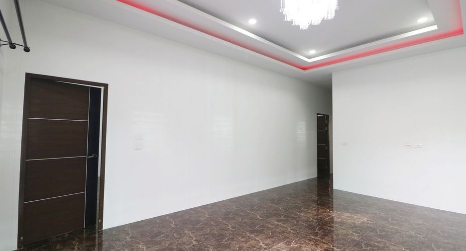 For sale 3 bed house in Mueang Udon Thani, Udon Thani