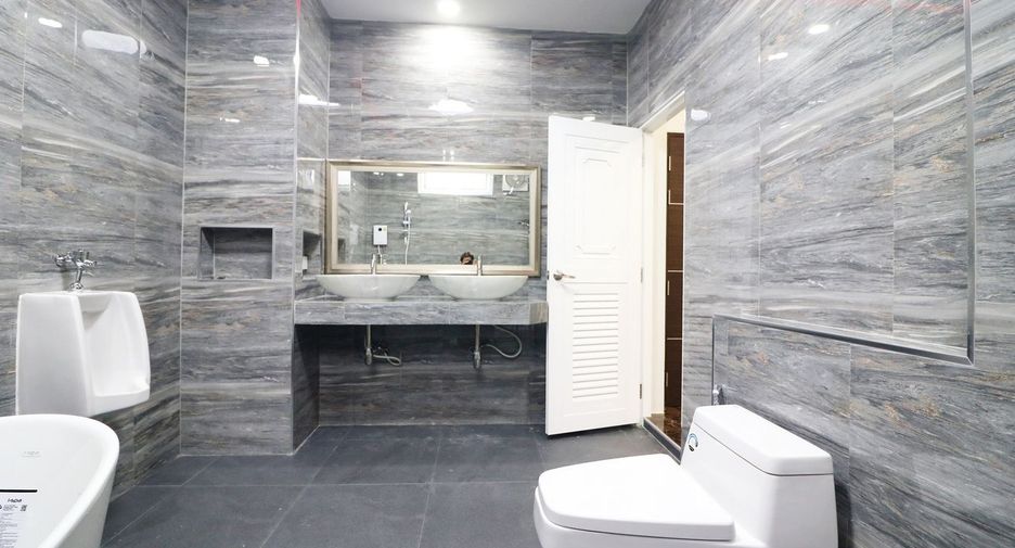 For sale 3 bed house in Mueang Udon Thani, Udon Thani