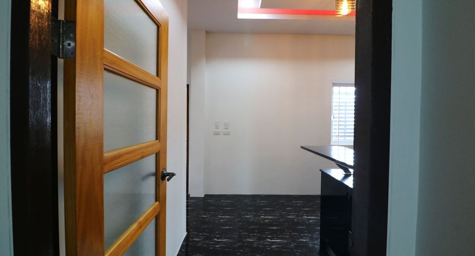 For sale 3 bed house in Mueang Udon Thani, Udon Thani