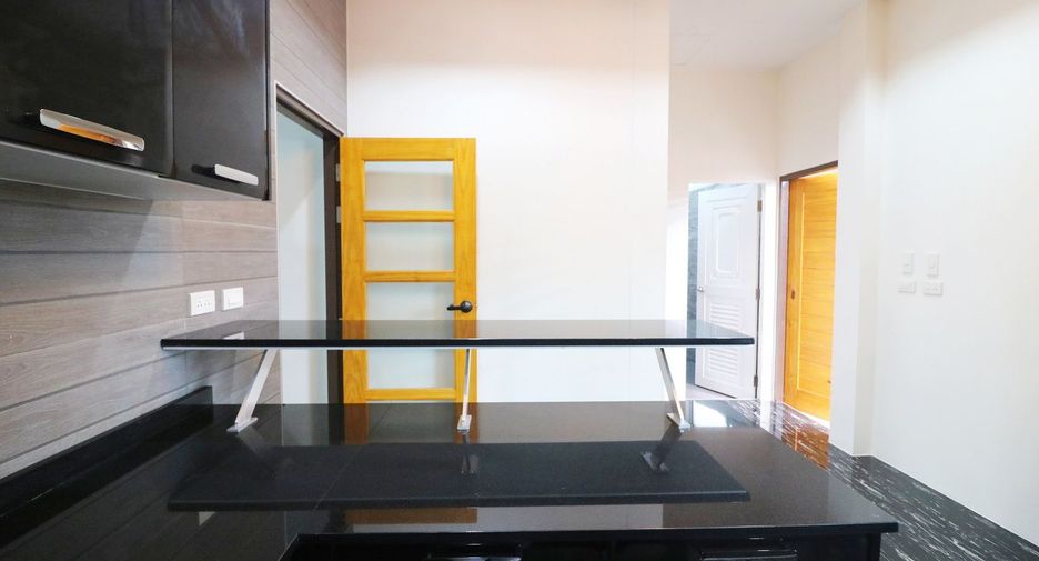 For sale 3 bed house in Mueang Udon Thani, Udon Thani