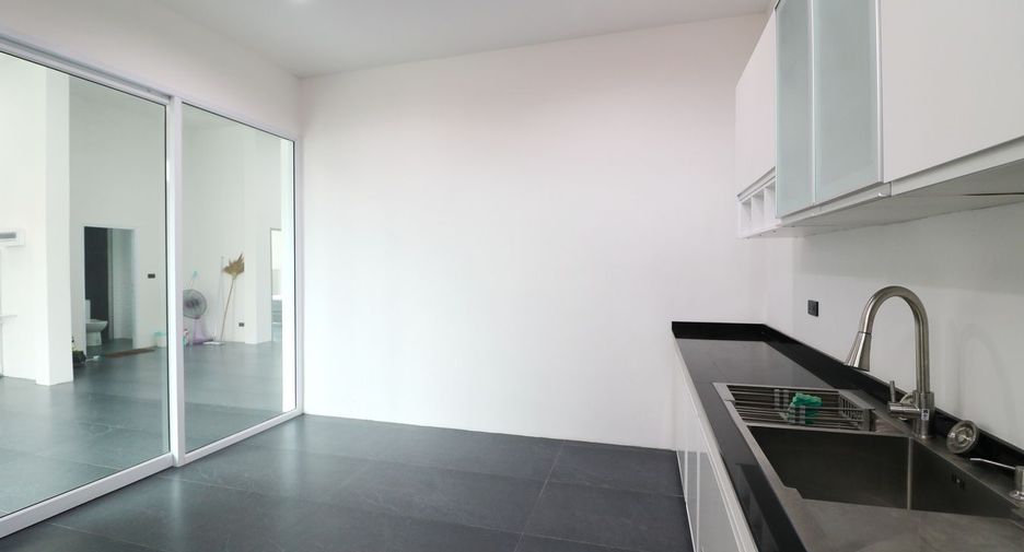 For sale 3 bed house in Mueang Udon Thani, Udon Thani