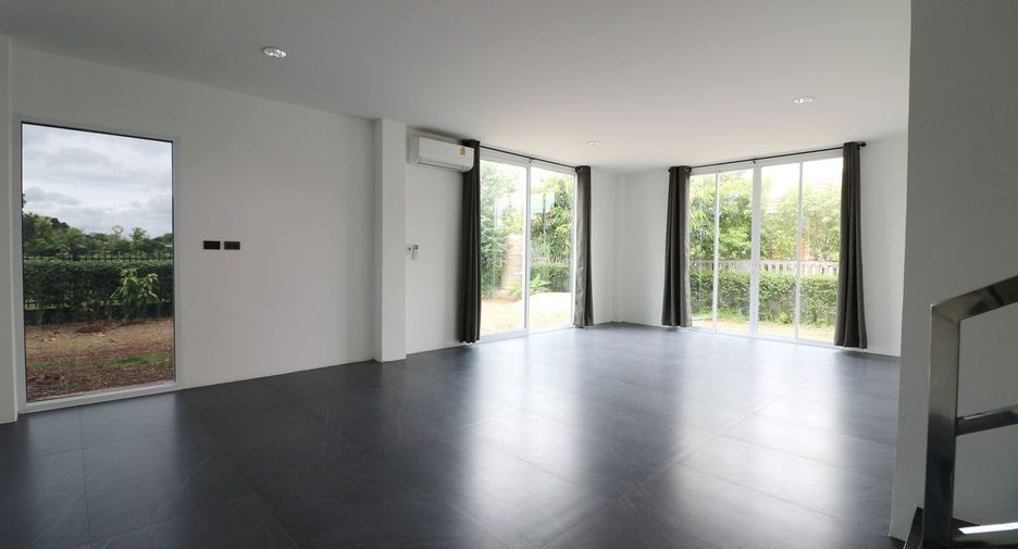 For sale 3 bed house in Mueang Udon Thani, Udon Thani