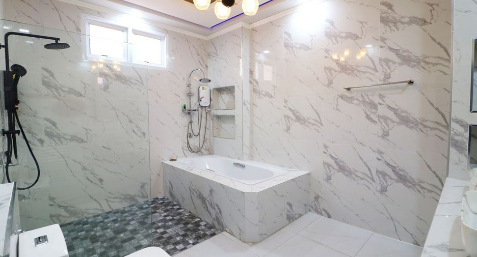 For sale 3 bed house in Mueang Udon Thani, Udon Thani