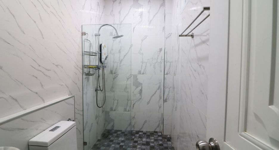 For sale 3 bed house in Mueang Udon Thani, Udon Thani
