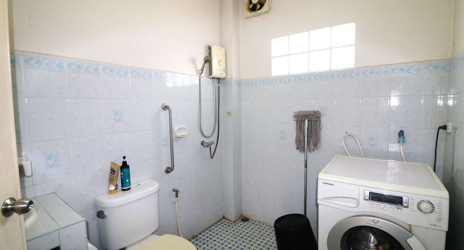 For sale 3 bed house in Mueang Udon Thani, Udon Thani
