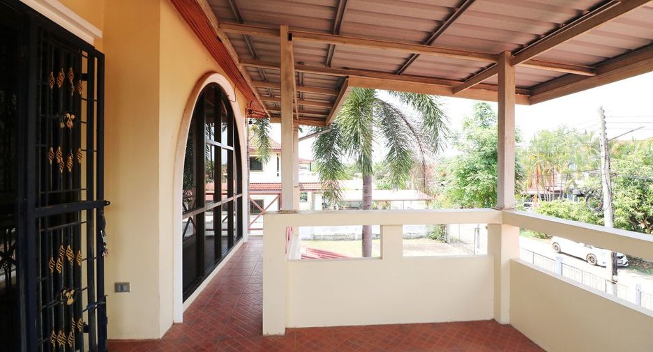 For sale 3 bed house in Mueang Udon Thani, Udon Thani