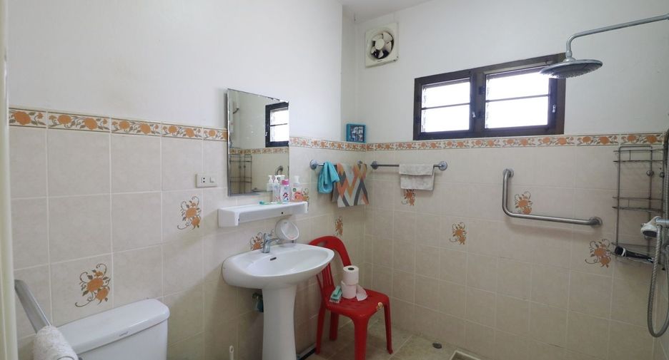 For sale 3 bed house in Mueang Udon Thani, Udon Thani