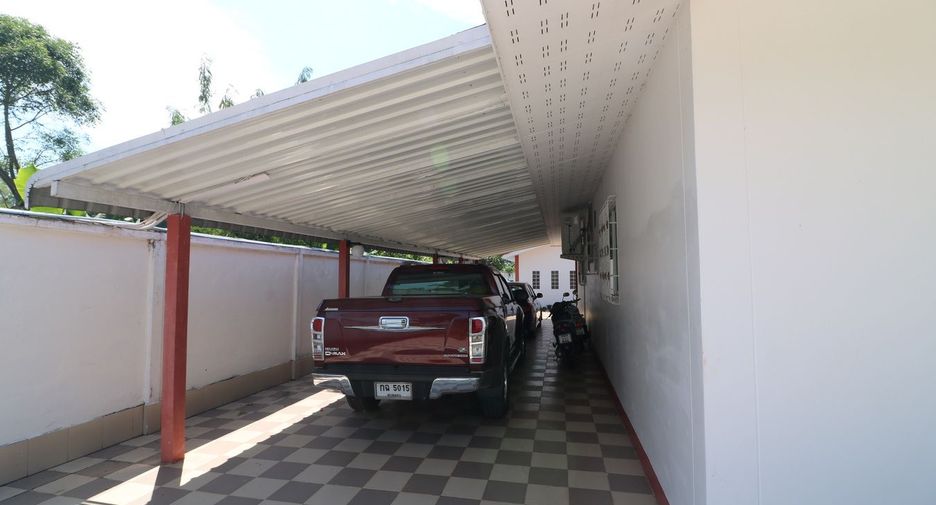 For sale 4 bed house in Mueang Udon Thani, Udon Thani