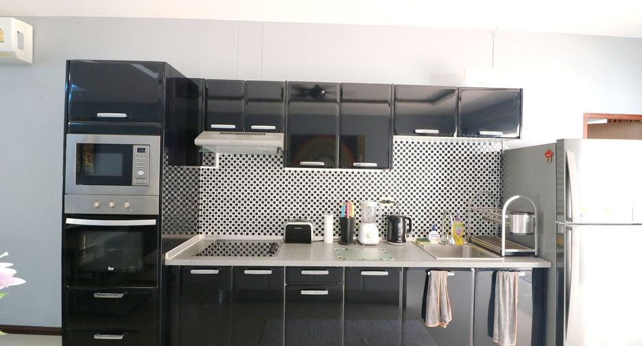 For sale 4 bed house in Mueang Udon Thani, Udon Thani