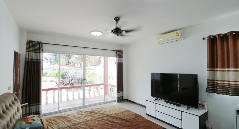 For sale 4 bed house in Mueang Udon Thani, Udon Thani