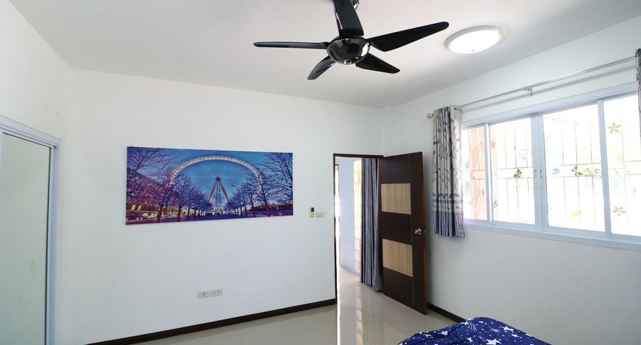 For sale 4 bed house in Mueang Udon Thani, Udon Thani