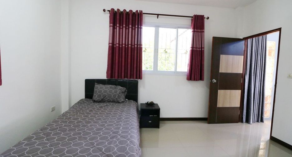 For sale 4 bed house in Mueang Udon Thani, Udon Thani