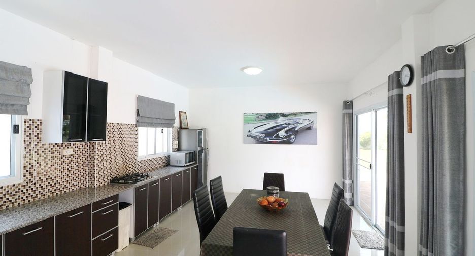 For sale 4 bed house in Mueang Udon Thani, Udon Thani