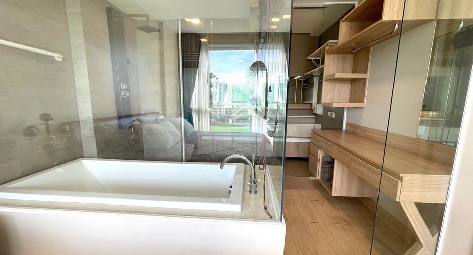 For sale 2 ベッドルーム condo in Bang Lamung, Chonburi