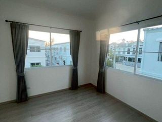 For rent and for sale 2 bed townhouse in Phra Samut Chedi, Samut Prakan