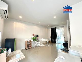 For sale 4 Beds townhouse in Sam Phran, Nakhon Pathom