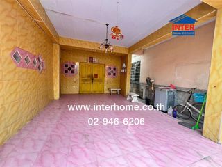 For sale 2 bed townhouse in Mueang Samut Sakhon, Samut Sakhon