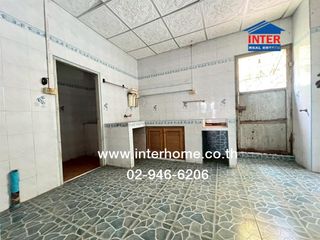 For sale 2 bed townhouse in Mueang Samut Sakhon, Samut Sakhon