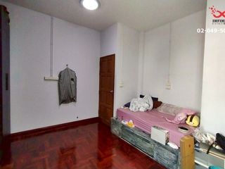 For sale 5 Beds townhouse in Bang Na, Bangkok