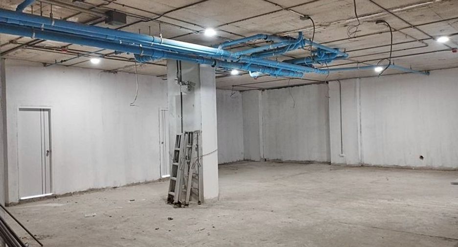 For rent retail Space in Khlong Toei, Bangkok
