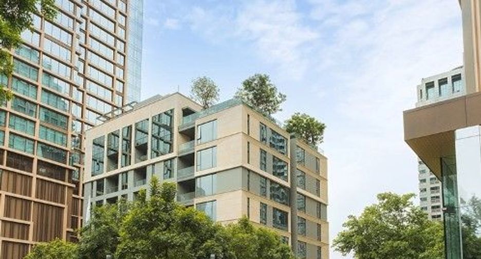 For rent 2 bedrooms condo in Pathum Wan, Bangkok