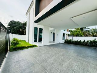 For sale 3 bed villa in Bang Lamung, Chonburi