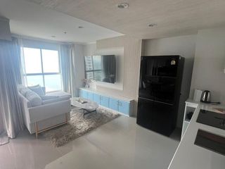 For rent and for sale 2 bed condo 