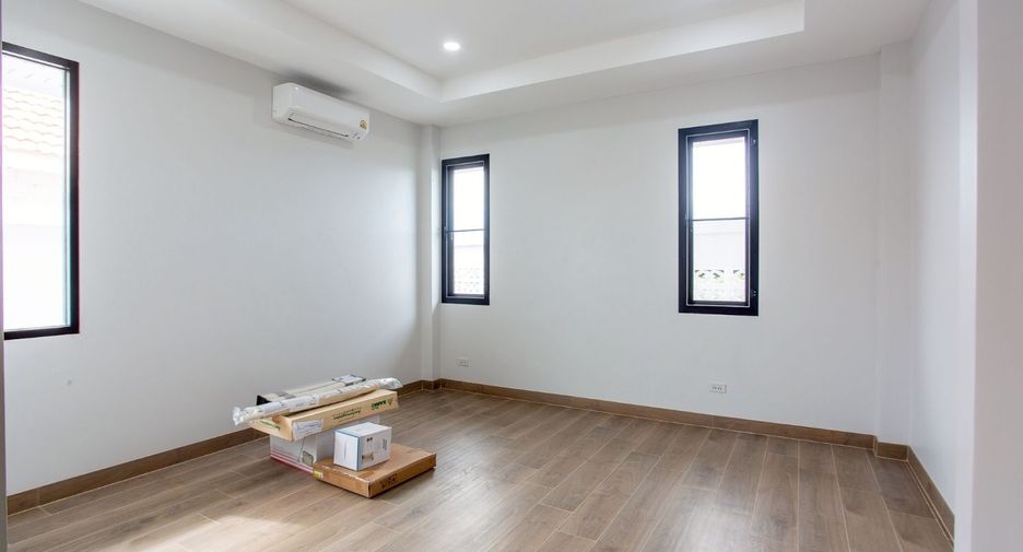 À vendre 3 chambres villa à Hua Hin, Prachuap Khiri Khan