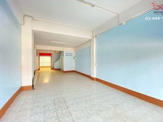 For sale 3 Beds retail Space in Lam Luk Ka, Pathum Thani