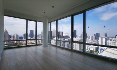 For sale 3 bedrooms condo in Pathum Wan, Bangkok