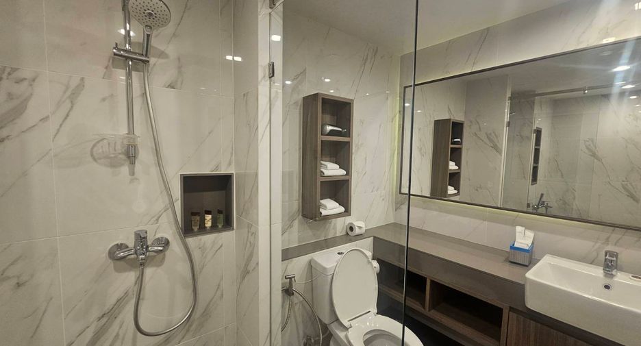 Wohnung zur Miete mit 2 Zimmer in Huai Khwang, Bangkok