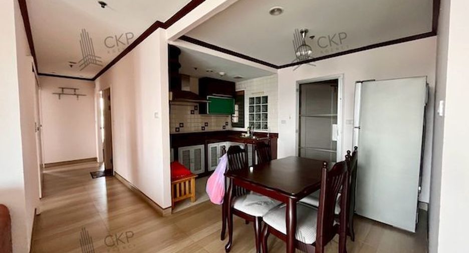 For sale 2 bedrooms condo in Yan Nawa, Bangkok
