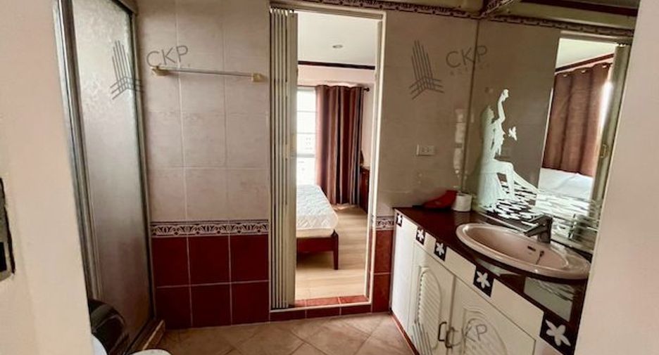 For sale 2 bedrooms condo in Yan Nawa, Bangkok