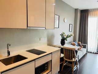 For rent and for sale 1 bed condo in Watthana, Bangkok