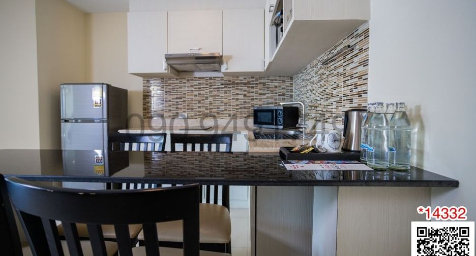 For rent 1 bed serviced apartment in Watthana, Bangkok