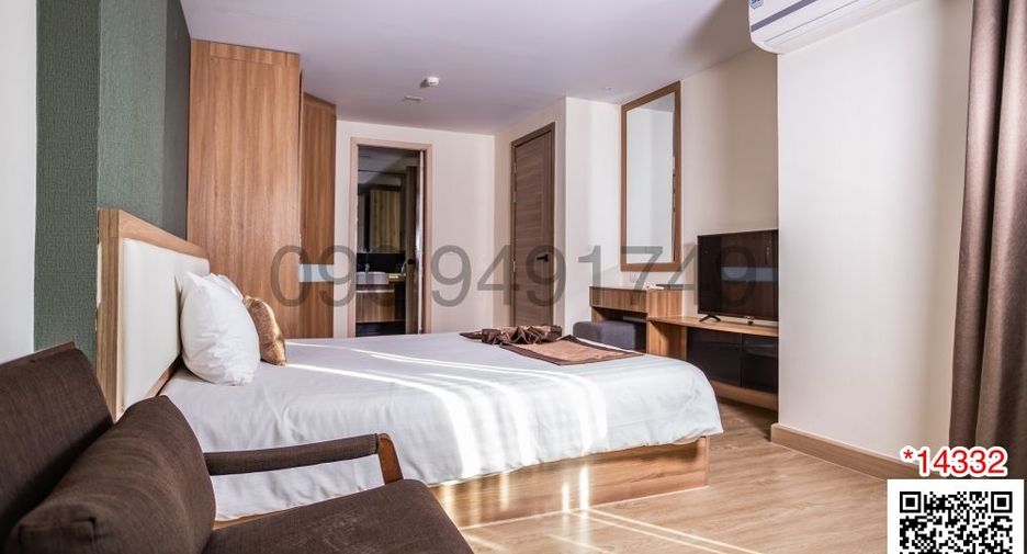 For rent 1 bed serviced apartment in Watthana, Bangkok