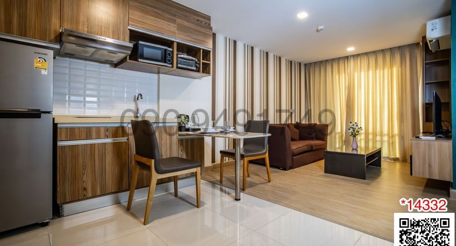 For rent 1 bed serviced apartment in Watthana, Bangkok