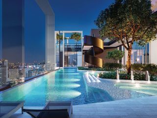 For sale 2 bed condo in Huai Khwang, Bangkok