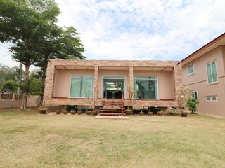 For sale 5 bed house in Mueang Udon Thani, Udon Thani